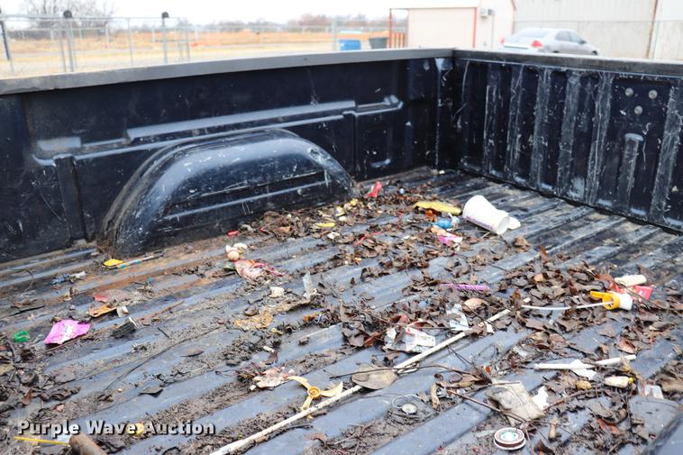 image for item EC9312 2005 Chevrolet Silverado 1500 Crew Cab pickup truck