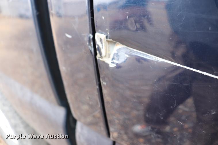 image for item EC9312 2005 Chevrolet Silverado 1500 Crew Cab pickup truck