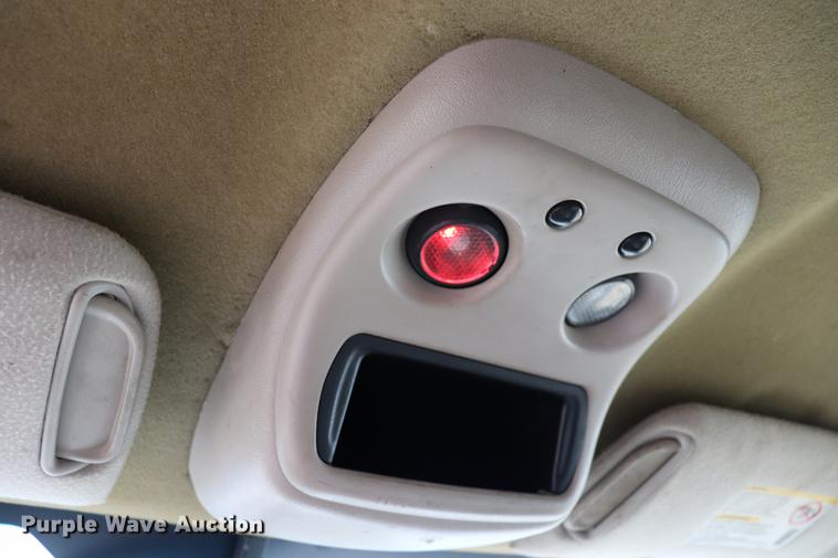 image for item EC9313 2005 Chevrolet Silverado 2500HD Crew Cab pickup truck