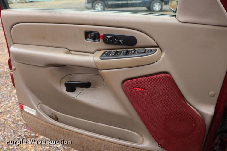 image for item EC9313 2005 Chevrolet Silverado 2500HD Crew Cab pickup truck