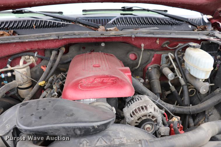 image for item EC9313 2005 Chevrolet Silverado 2500HD Crew Cab pickup truck