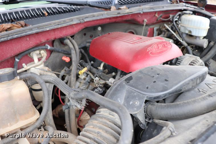 image for item EC9313 2005 Chevrolet Silverado 2500HD Crew Cab pickup truck