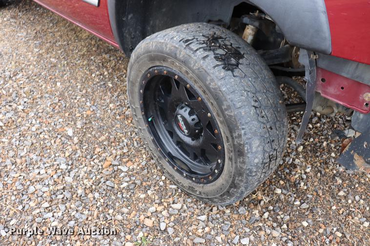 image for item EC9313 2005 Chevrolet Silverado 2500HD Crew Cab pickup truck