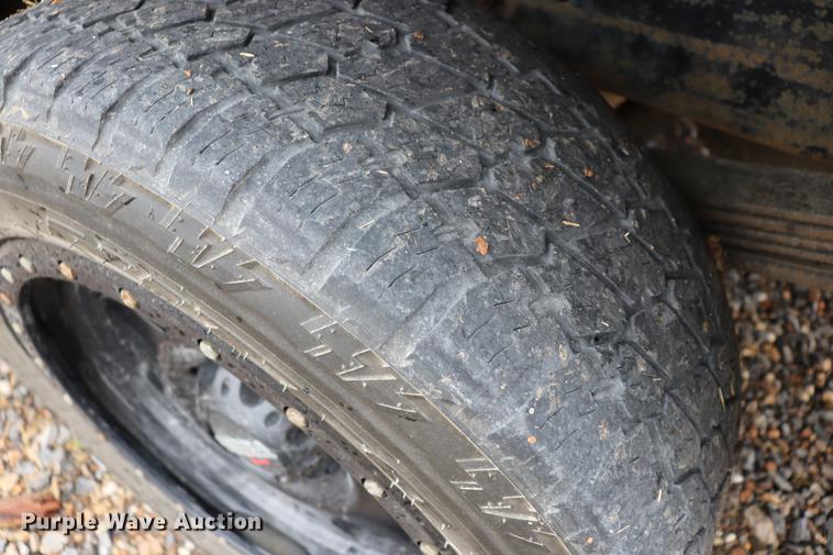 image for item EC9313 2005 Chevrolet Silverado 2500HD Crew Cab pickup truck