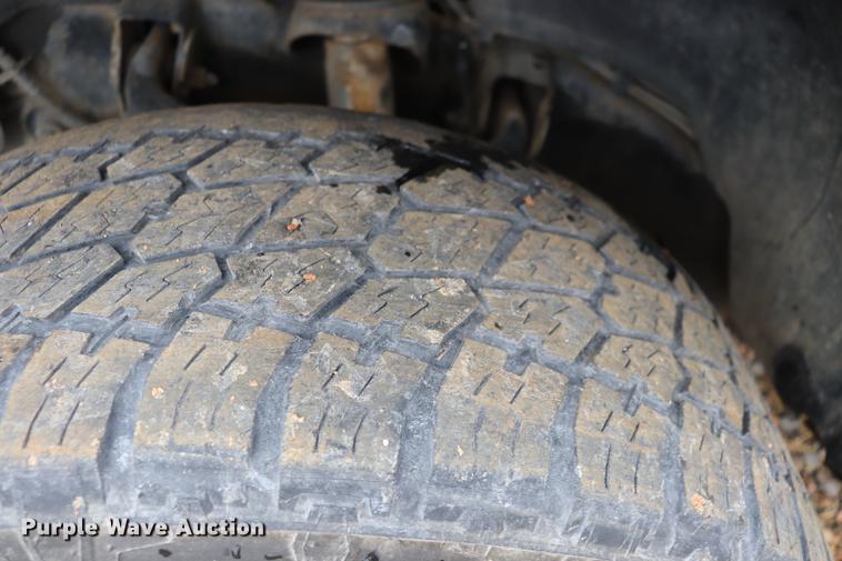 image for item EC9313 2005 Chevrolet Silverado 2500HD Crew Cab pickup truck