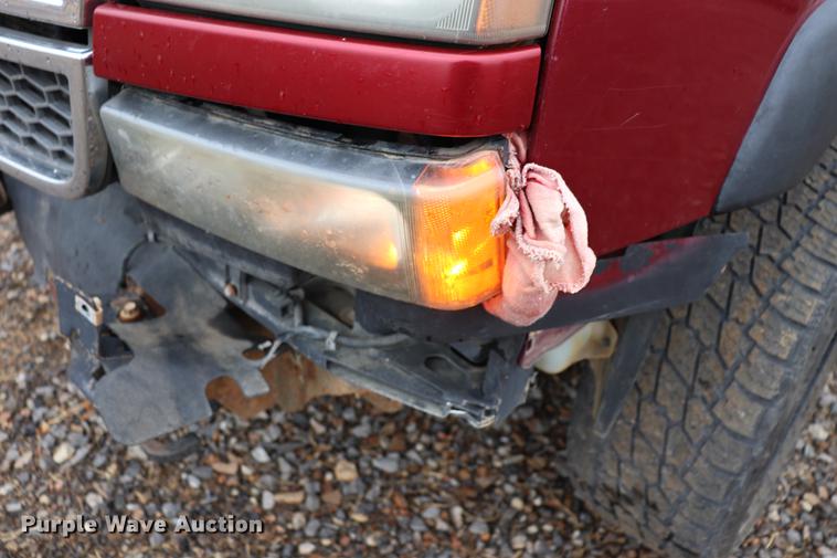 image for item EC9313 2005 Chevrolet Silverado 2500HD Crew Cab pickup truck