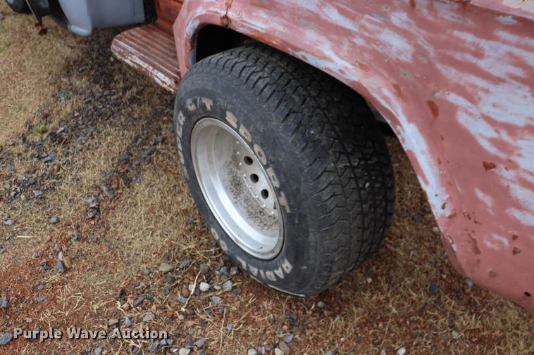 image for item EC9314 1956 Chevrolet pickup truck