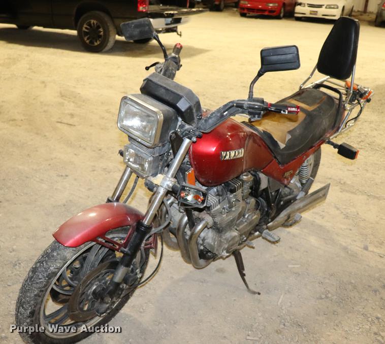 image for item EC9317 1982 Yamaha SECA750 motorcycle