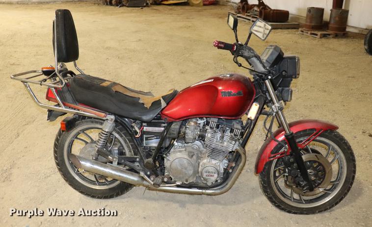 image for item EC9317 1982 Yamaha SECA750 motorcycle