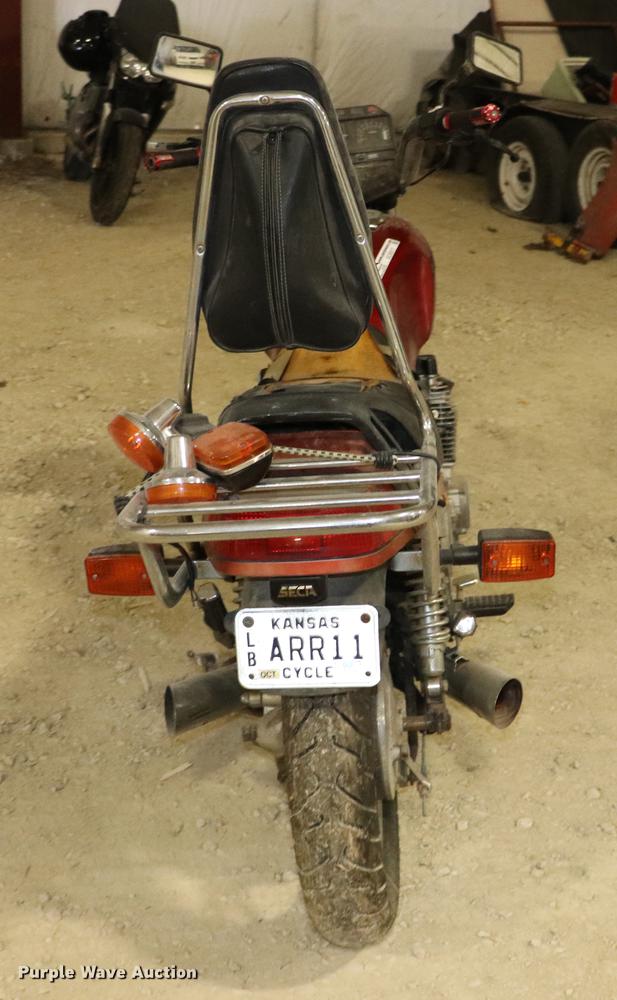 image for item EC9317 1982 Yamaha SECA750 motorcycle