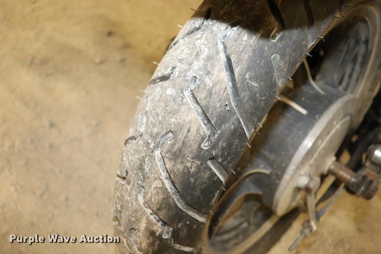 image for item EC9317 1982 Yamaha SECA750 motorcycle