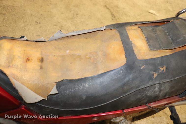 image for item EC9317 1982 Yamaha SECA750 motorcycle