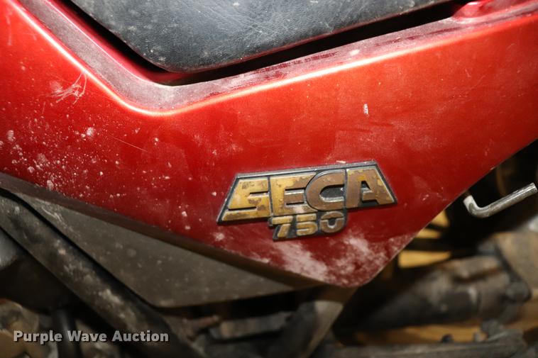 image for item EC9317 1982 Yamaha SECA750 motorcycle