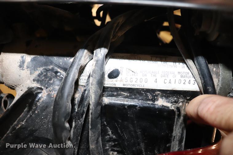 image for item EC9317 1982 Yamaha SECA750 motorcycle