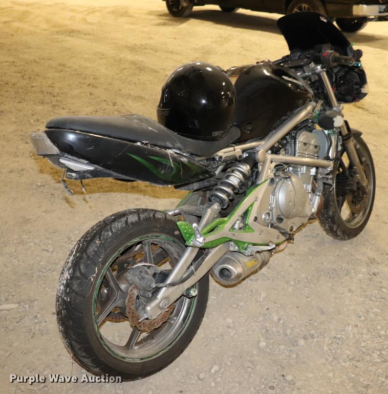 image for item EC9318 2007 Kawasaki EX650-A motorcycle