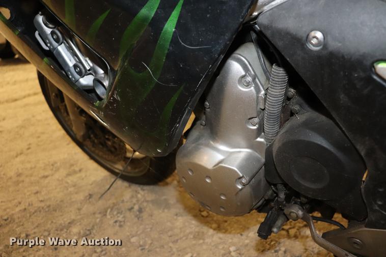 image for item EC9318 2007 Kawasaki EX650-A motorcycle