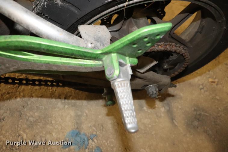 image for item EC9318 2007 Kawasaki EX650-A motorcycle