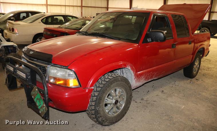 image for item EC9321 2002 GMC Sonoma SLS Crew Cab pickup truck