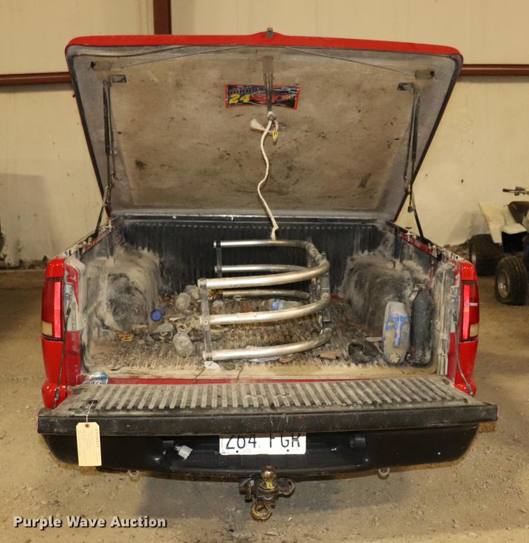 image for item EC9321 2002 GMC Sonoma SLS Crew Cab pickup truck