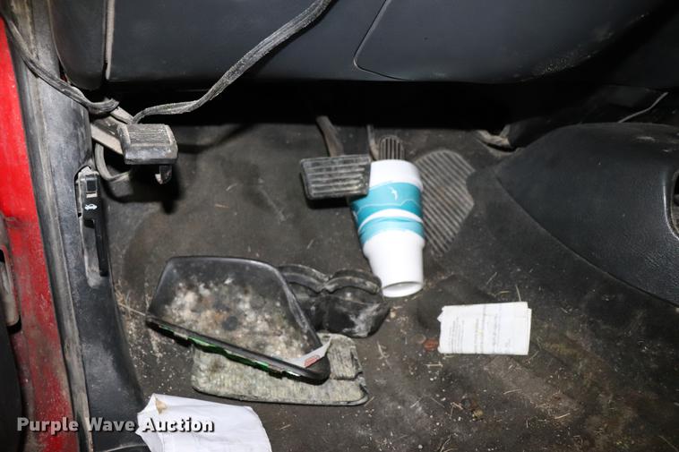 image for item EC9321 2002 GMC Sonoma SLS Crew Cab pickup truck