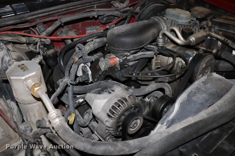 image for item EC9321 2002 GMC Sonoma SLS Crew Cab pickup truck