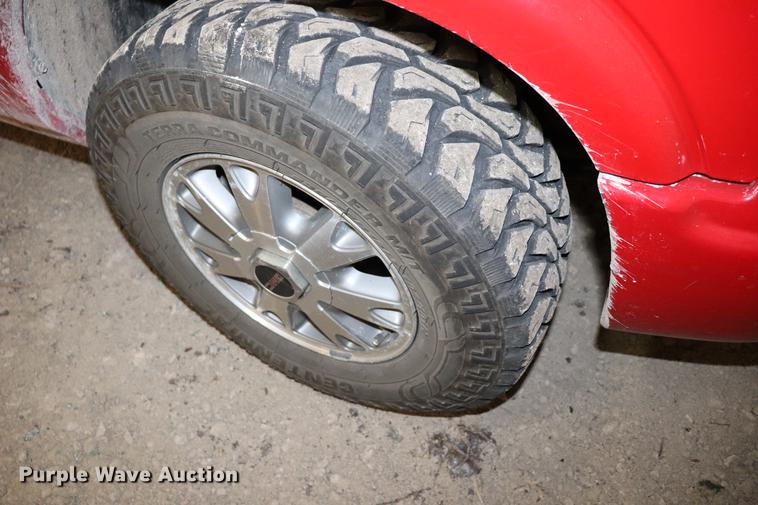 image for item EC9321 2002 GMC Sonoma SLS Crew Cab pickup truck