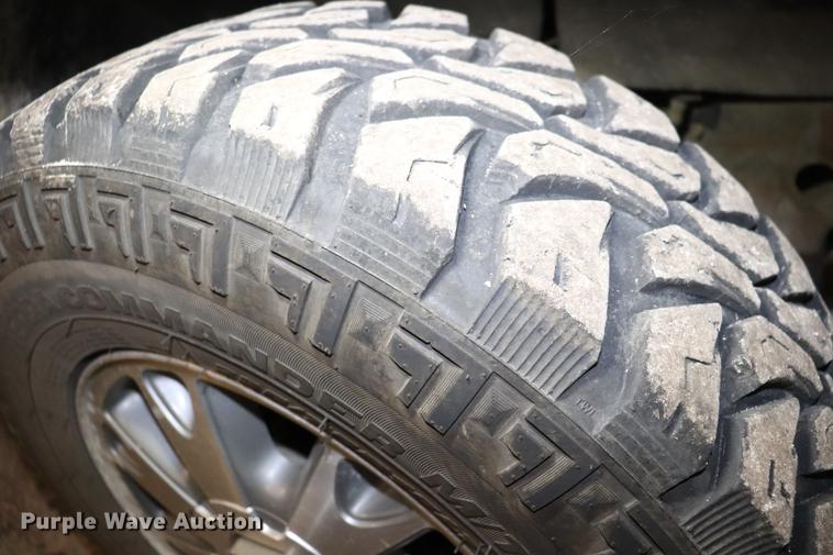 image for item EC9321 2002 GMC Sonoma SLS Crew Cab pickup truck