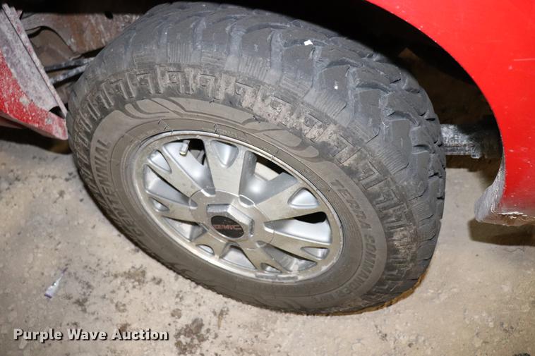 image for item EC9321 2002 GMC Sonoma SLS Crew Cab pickup truck