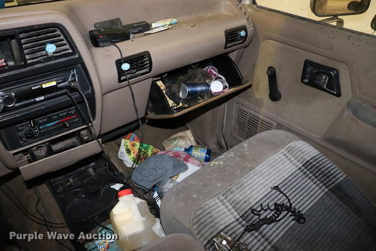 image for item EC9324 1991 Ford Ranger Ext. Cab pickup truck