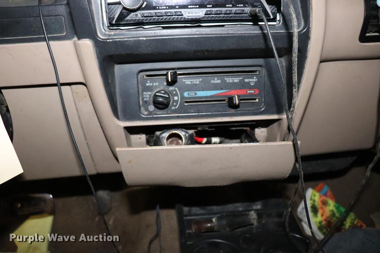 image for item EC9324 1991 Ford Ranger Ext. Cab pickup truck