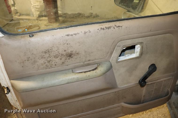 image for item EC9324 1991 Ford Ranger Ext. Cab pickup truck