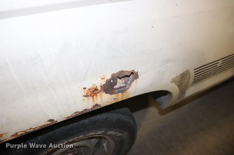 image for item EC9324 1991 Ford Ranger Ext. Cab pickup truck