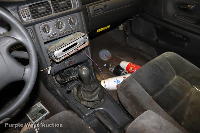 image for item EC9325 1998 Volvo S70