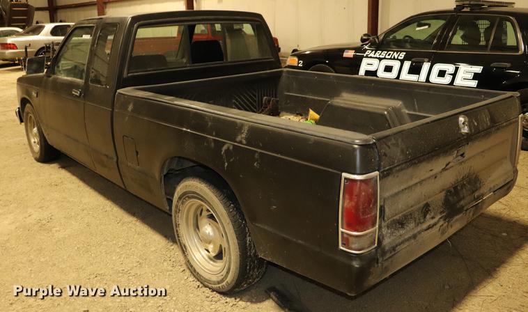 image for item EC9327 1989 Chevrolet S10 pickup truck