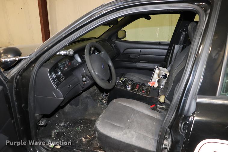 image for item EC9328 2011 Ford Crown Victoria Police Interceptor