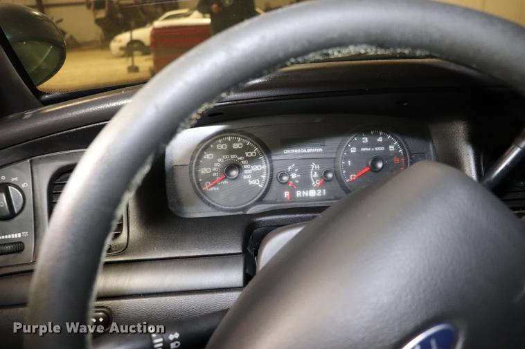 image for item EC9328 2011 Ford Crown Victoria Police Interceptor