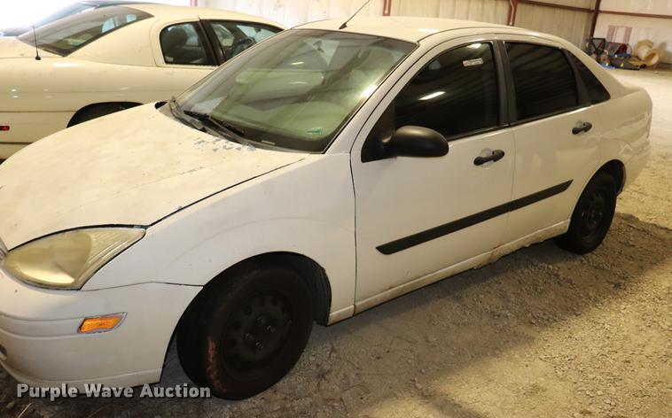 image for item EC9330 2001 Ford Focus