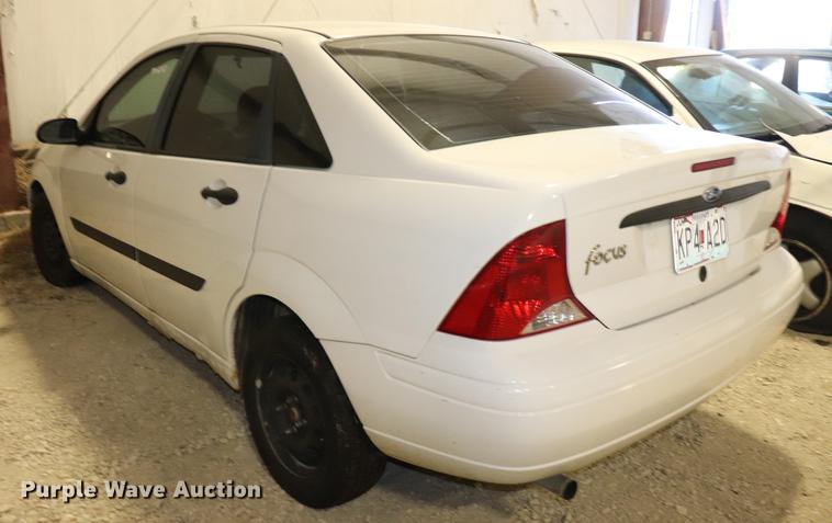 image for item EC9330 2001 Ford Focus