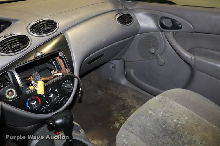 image for item EC9330 2001 Ford Focus