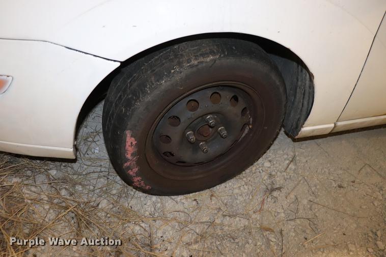 image for item EC9330 2001 Ford Focus