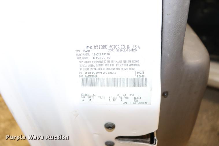 image for item EC9330 2001 Ford Focus