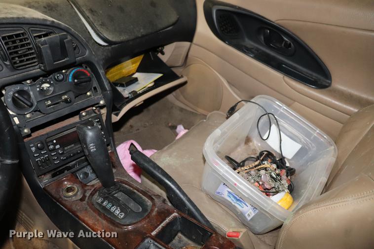 image for item EC9331 1998 Chrysler Sebring LXi