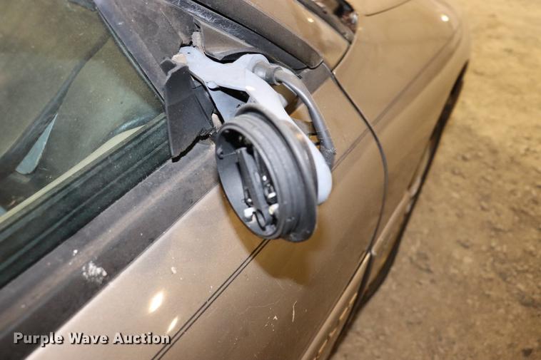 image for item EC9331 1998 Chrysler Sebring LXi