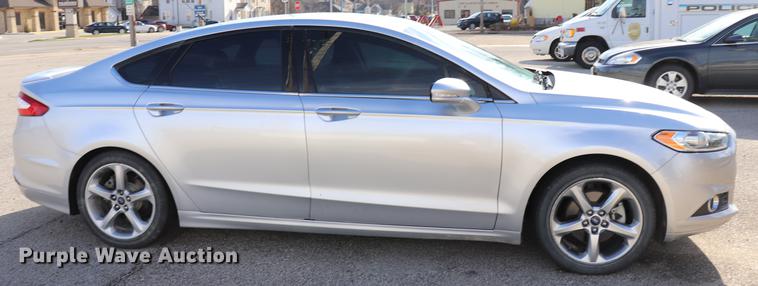 image for item EC9332 2013 Ford Fusion SE