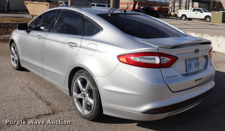 image for item EC9332 2013 Ford Fusion SE