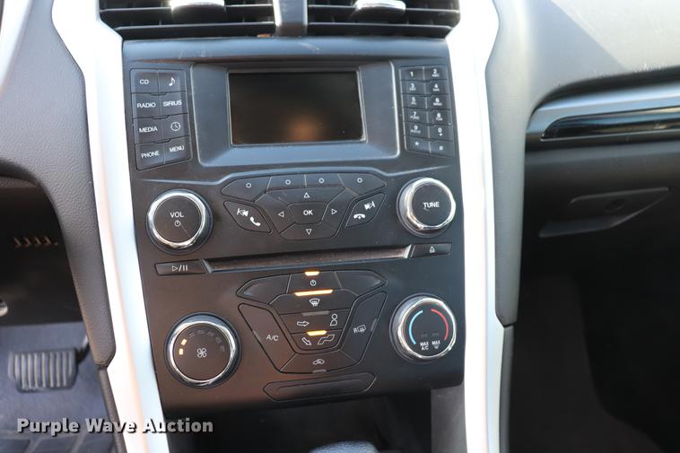 image for item EC9332 2013 Ford Fusion SE