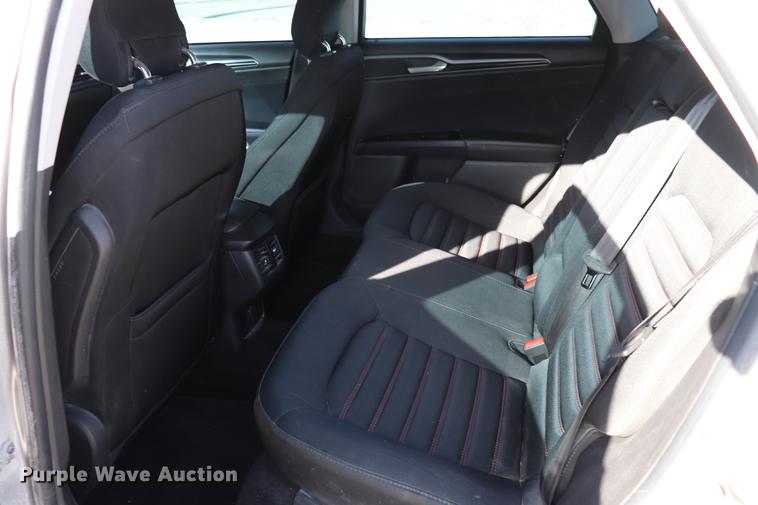 image for item EC9332 2013 Ford Fusion SE