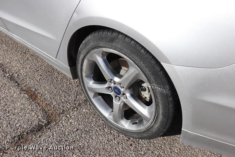 image for item EC9332 2013 Ford Fusion SE