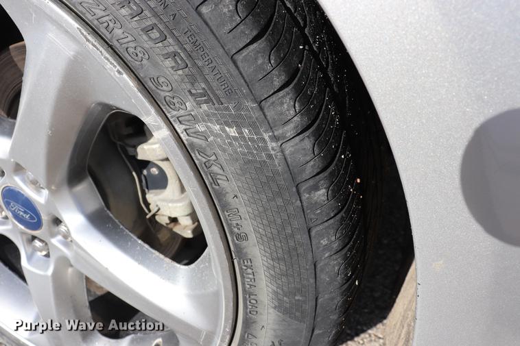 image for item EC9332 2013 Ford Fusion SE