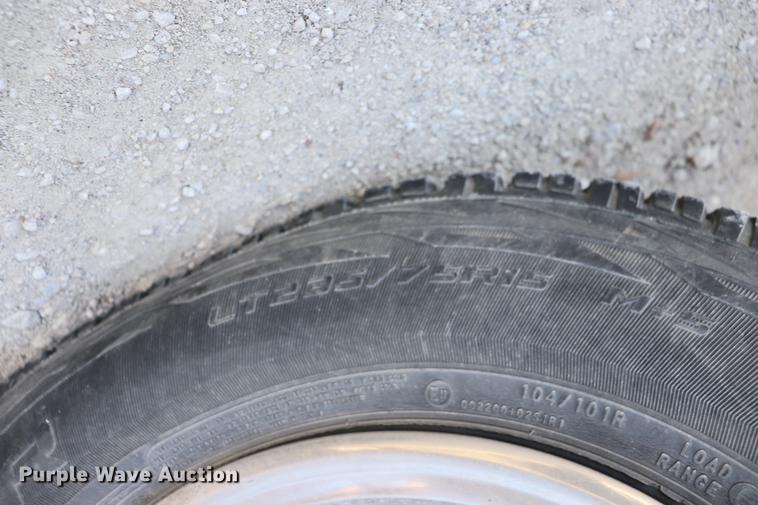 image for item EC9334 1994 Chevrolet Silverado 1500 pickup truck